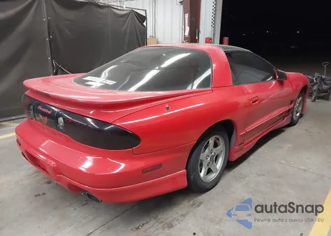 2002 Pontiac Firebird z USA, uszkodzony, nr VIN 2G2FS22K422108352